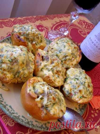 ЗАПЕЧЁННАЯ АЙВА, ФАРШИРОВАННАЯ КУРИЦЕЙ И ГОВЯДИНОЙ