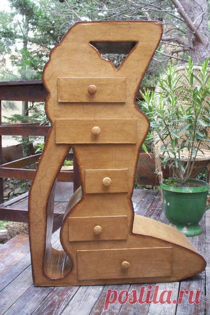 Мебель из картона (примеры на фото)