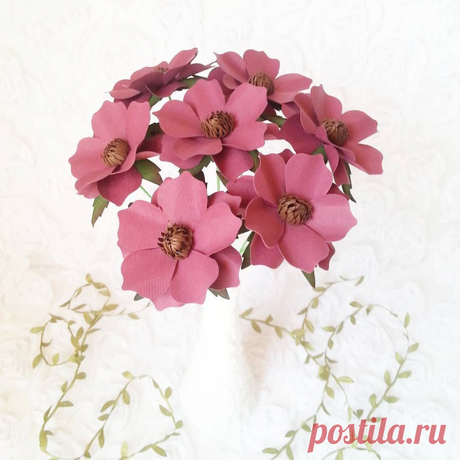 PANTONE Marsala 2015 color of the year! #paperbouquet #paperflowershop #paperflowers #customfloralartistry #pantonemarsala2015 #pantone #marsala