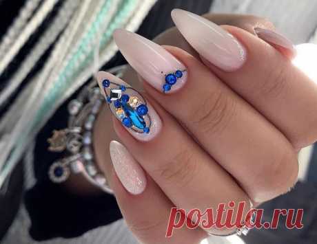 Нежный маникюр 2021-2022 - модные идеи нежного маникюра Красивейшие фото новинки нежного маникюра 2021-2022. Модный нежный маникюр с рисунком, нежный маникюр с блестками и дизайном, нежный маникюр с росписью, нежный маникюр френч, нежный маникюр на короткие и длинные ногти.