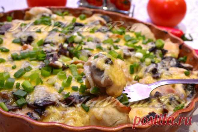 Пельмени, запеченные в духовке с сыром и грибами