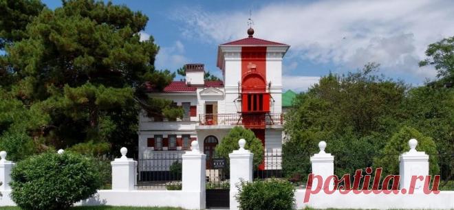 Геленджикский створный маяк