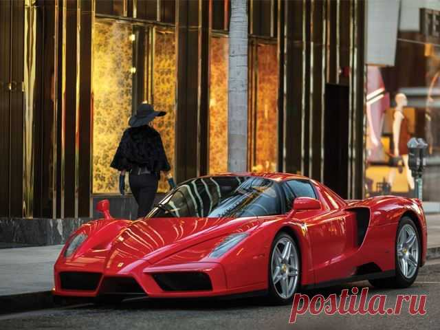 Floyd Mayweather Just Made A Couple Million Auctioning Off One Of His Ferrari Enzos