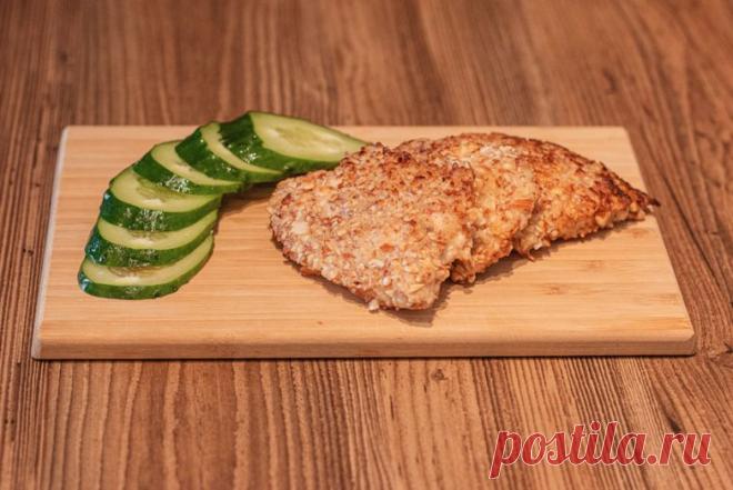 5 вкуснейших блюд из куриной грудки, приготовить которые проще простого / Как сэкономить