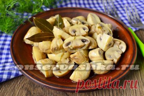 Маринованные шампиньоны с чесноком и зеленью за 30 минут