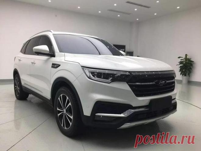 Zotye T500 2017 – стильная новинка Зоти Новые кроссоверы из Китая 2017-2018 года с ценой до 1 млн. рублей представляет Zotye T500, запущенный компанией Zotye Auto в серийное производство 16 октября 2017 года. Новая модель Зоти Т500 успела з...