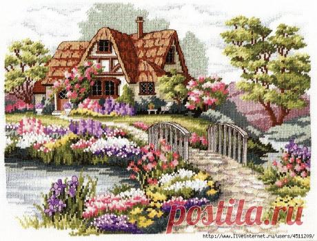 Цветущий сад. Вышивка крестом