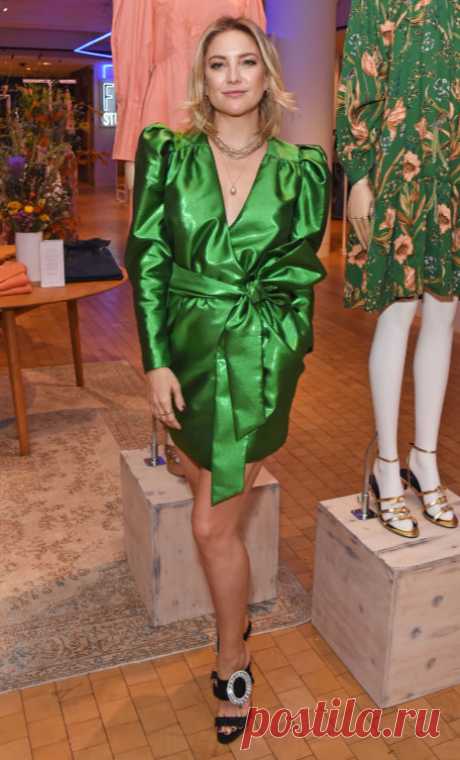 Кейт Хадсон в зеленом мини-платье на открытии магазина в Лондоне | VestiNewsRF.Ru