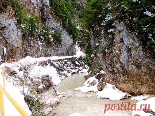 На зимней тропе, у горной реки... - 26 Октября 2015 - Персональный сайт