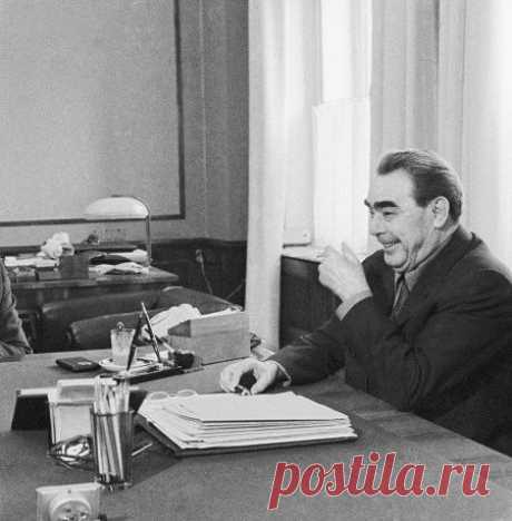 50 лет со дня прихода к власти.
фото из архива ИТАР ТАСС.