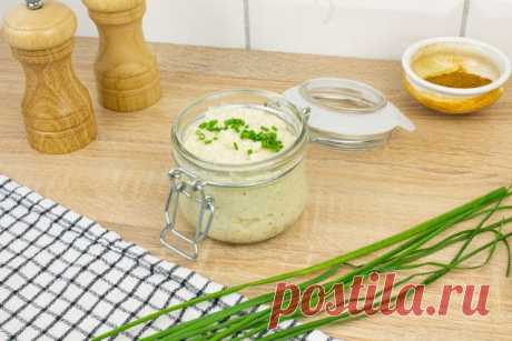 Классический луковый соус – пошаговый рецепт приготовления с фото Классический соус на основе репчатого лука и молока станет отличным дополнением к основному блюду. Он очень нежный и в тоже время пикантный.