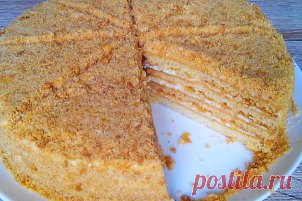 Медовый торт со сметанным кремом. Любимый вкус из детства

Нежный и очень вкусный Медовик, который часто нам готовили наши мамы и бабушки в нашем далеком детстве. Мягкие коржи с ароматом меда и воздушный, вкусный крем.