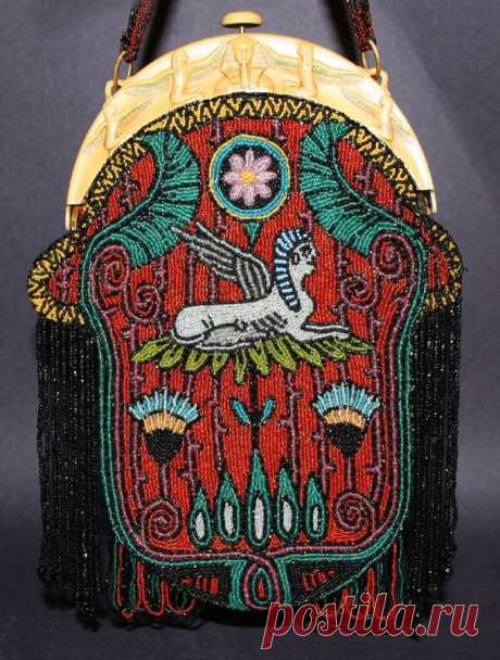 (1) Egyptian Revival 1920s purse | Beaded bags