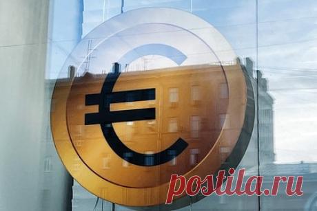 Официальный курс евро вплотную приблизился к 90 рублям