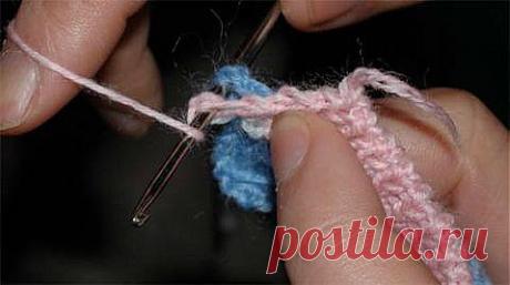Кеттельный шов при помощи крючка.