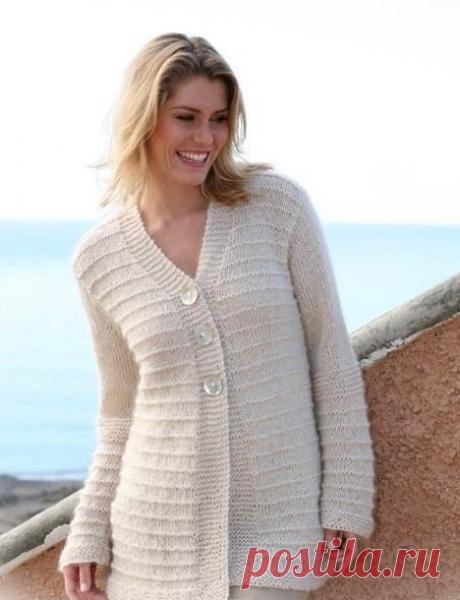 Теплый жакет спицами узором с платочной вязкой. Размеры S - M - L - XL - XXL - XXXL. /