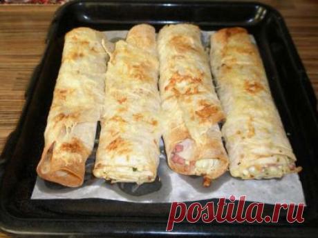 Горячий рулет из лаваша с начинкой