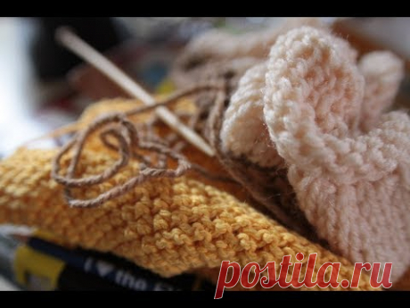 Теплая простая Котошапка спицами