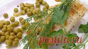 Рулетики из капусты с сосисками. | vkusnyymir