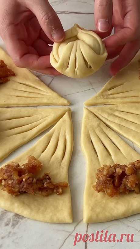 PLEASE FIND FUL TUTORIAL ON @ACOOKINGBOOK THANKS FOR YOUR SUPPORT Ingredients:1 tsp of yeast3 tbsp of sugar200ml of lukewarm milkAn egg white2 tbsp of butter...