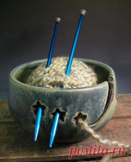Don't Come Unravelled Yarn Bowl with Hearts - Perfect for your Valentine