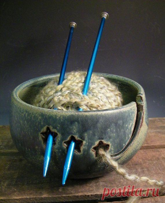 Don't Come Unravelled Yarn Bowl with Hearts - Perfect for your Valentine