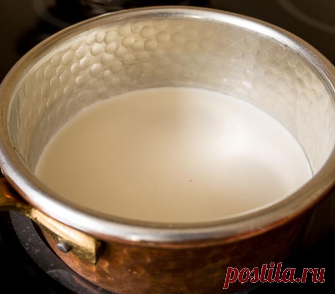 Сырный соус Я наконец выработала для себя хороший по вкусу и текстуре сырный соус, который прекрасно подходит к мясу и птице, а еще хорош для подачи к печеному картофелю, куриным наггетсам и крылышкам. Соус не содержит майонеза и готовится только из сливок и трех видов сыра, которые и определяют его вкус, текстуру и цвет.Этот соус не застывает [...]