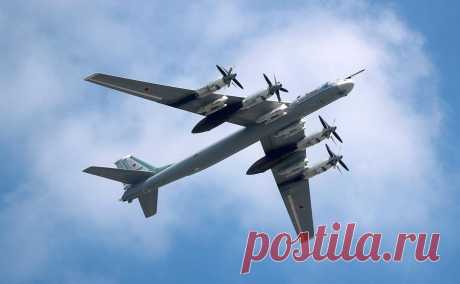 Россия и Китай вместе послали стратегические бомбардировщики к Аляске. Российские стратегические ракетоносцы Ту-95мс и китайские бомбардировщики Xian H-6 провели совместное патрулирование над акваториями Чукотского, Берингова морей и северной части Тихого океана, сообщает Минобороны России.