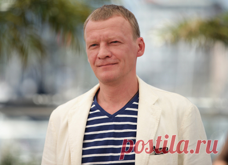 Алексей Серебряков впервые рассказал о приемных сыновьях: "У нас с женой было две неудачные попытки завести ребенка", HELLO! Russia
