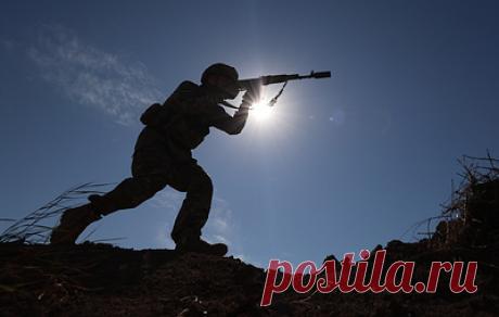 ВС РФ продолжают освобождение Донбасса и Новороссии. Наступление войск ведется на всех направлениях, заявил начальник Генштаба Валерий Герасимов
