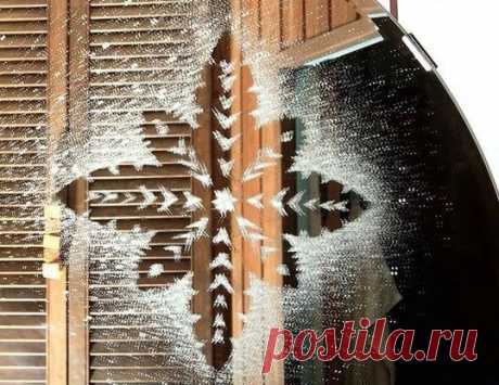 СНЕЖИНКИ НА ОКНЕ!