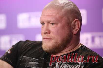 Задержанный боец MMA Новоселов отреагировал на обвинения в изнасиловании. Российский боец смешанного стиля (MMA) Максим Новоселов, задержанный в Москве, отреагировал на обвинения в изнасиловании 18-летней девушки. Боец выразил уверенность, что ему подмешали что-то в алкоголь, так как в клубе он почувствовал себя плохо и попросил водителя отвезти его домой.