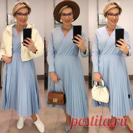 Готовимся к лету! 15 женственных образов с юбками и платьями
Здравствуйте, дорогие читатели! Сегодня я подготовила для вас большую подборку стильных образов в весенне-летних цветах. По погоде наконец начала чувствоваться весна, а это значит, что совсем скоро мы наденем наши женственные легкие платья! В теплое время года я очень люблю носить вещи ярких и нежных цветов, поэтому, вдохновленная ими,...
Читай пост далее на сайте. Жми ⏫ссылку выше