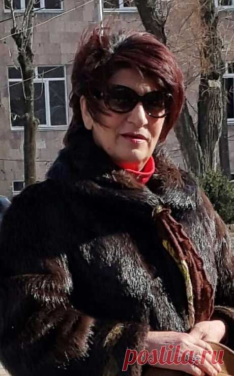 Գարնան սպասումքվ...💚
Առջևում սպասվող գարունը վերազարթոնքի շունչ է հաղորդում նաև մարդուն💛
Գիտես հոգին ինչով է գեղեցիկ: Իր մաքրությամբ: Երբ դու սիրում ես, բայց քեզ չեն սիրում, մի տխրիր, դու հաղթել ես. չէ որ քո սերն այնքան մեծ է եղել, որ նրա փոքր սրտում չի տեղավորվել:💙
Գեղեցկությունը չի որոշում,թե ում ենք մենք սիրում,այլ սերն է որոշում,թե ում ենք մենք համարում գեղեցիկ….❣️
◕‿◕ ◕‿◕ ◕‿◕ ◕‿◕ ◕‿◕◕‿◕ ◕‿◕ ◕‿◕ ◕‿◕ ◕‿◕
