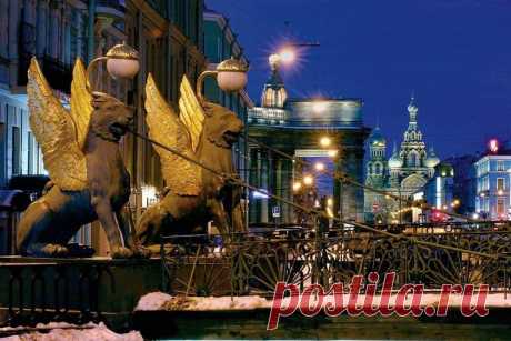 Банковский мост в Санкт-Петербурге