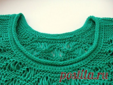 ОБРАБОТКА ГОРЛОВИНЫ ЛОЖНОЙ КЕТТЛЕВКОЙ
Предлагаю
 вашему вниманию один из способов обработки горловины вязаного изделия, я
 этим способом обрабатываю не только горловину, но и проймы у 
безрукавок. Кеттлевка это пришивание открытых петель бейки к вырезу 
горловины иглой, сразу и с лица, и с изнанки. Я предлагаю обойтись без 
иглы, а обработать горловину с помощью:
 
двух круговых спиц на размер меньше спиц основной вязки изделия;
круговых спиц, которыми вязали изделие;
крючка.
 
Итак, прис