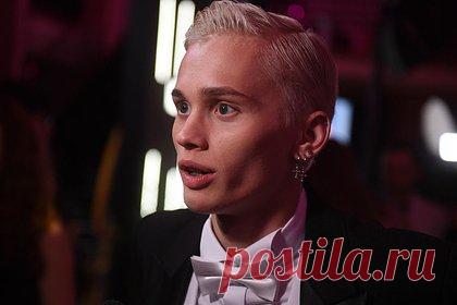 Милохин одержал победу в дебютном боксерском поединке. Блогер Даня Милохин одержал победу нокаутом в первом раунде в дебютном боксерском поединке. Соперником россиянина был блогер из Индии Аджмал Хан. «Простите, я хотел продлить бой и добить его в третьем раунде, не ожидал, что все закончится так быстро», — сказал Милохин после схватки.