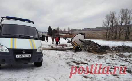 Два человека погибли при крушении дельтаплана в Ставрополье. В Ставропольском крае разбился легкомоторный дельтаплан, в результате погибли два человека, сообщил в телеграм-канале глава Предгорного муниципального округа Николай Бондаренко.