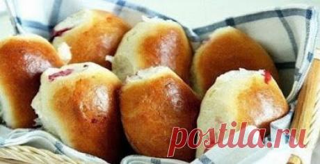 РЕЦЕПТЫ И СОВЕТЫ ХОЗЯЙКАМ: Супер рецепт — Пышные пирожки за 5 минут! Этот рецепт рассчитан на ленивцев которые и пирожки любят и с тестом возиться не хотят...