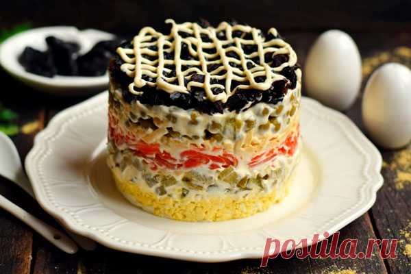 Салат «Фантазия» (без мяса и рыбы, но состав удачный, по вкусу – великолепно)