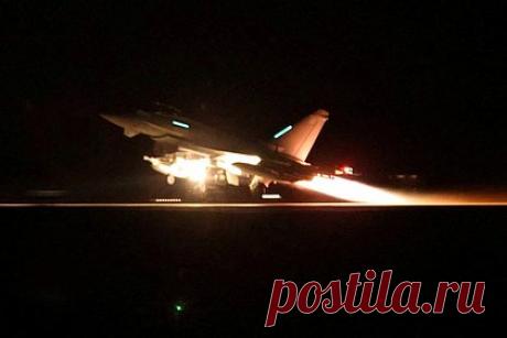 Раскрыто количество ударов США и Британии по Йемену. США и Великобритания нанесли 73 удара по Йемену, заявил представитель вооруженных сил движения хуситов «Ансар Аллах» Яхья Сариа. Он назвал удары США и Британии по республике жестокой агрессией и уточнил, что атакам подверглась столица Сана и провинции Ходейда, Таиз, Хаджа и Саада.