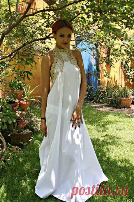 Bohemian White Cotton Backless Nightgown Peacock от SarafinaDreams