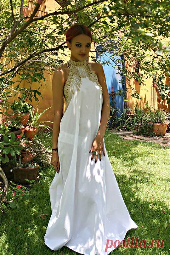 Bohemian White Cotton Backless Nightgown Peacock от SarafinaDreams