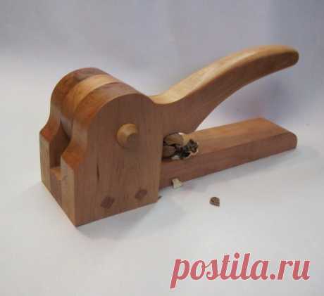 Nut cracker 2009 - FineWoodworking