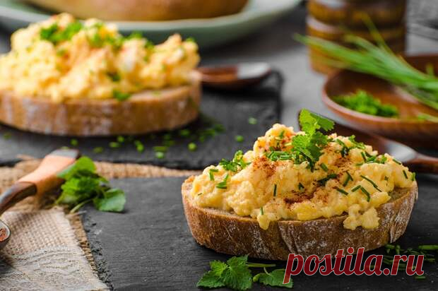 Завтраки из яиц хороши тем, что их можно быстро приготовить и вкусно подать. Из-за высокой питательной ценности они прекрасно насыщают и дают возможность спокойно дожить до обеда без перекусов. А самое главное, их любят и взрослые, и дети. Итак, что можно сделать из яиц на - 24 марта - 43125966007 - Медиаплатформа МирТесен