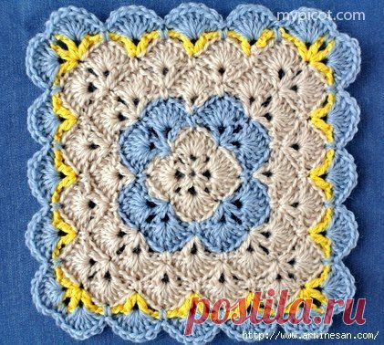 Квадратный ажурный мотив крючком