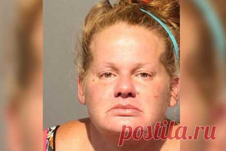 Женщина ворвалась в кабинет стоматолога и вырвала у пациента 13 зубов. Полицейские в США задержали бывшую сотрудницу стоматологической клиники, которая ворвалась в помещение клиники и похитила у бывшего работодателя 22,8 тысячи рублей. Кроме того, не будучи стоматологом, американка вырвала у пациента 13 зубов. Для проведения операции женщина воспользовалась списанным обезболивающим.