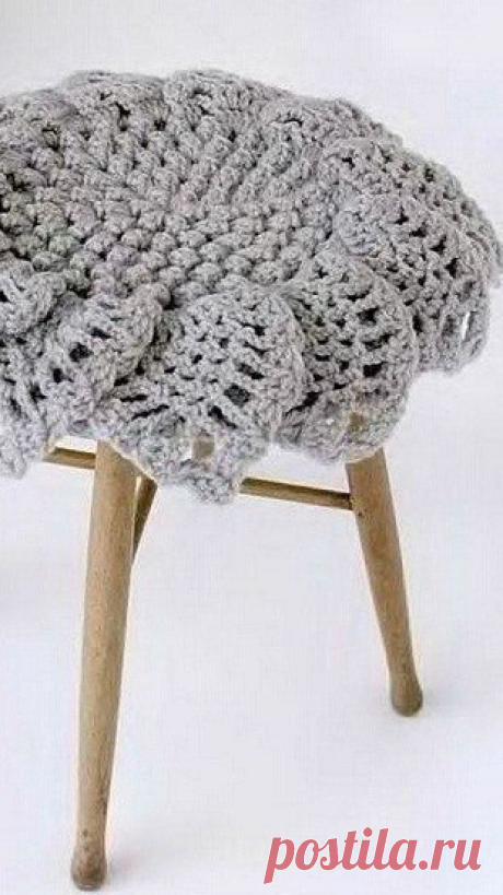 Коврик на табурет.