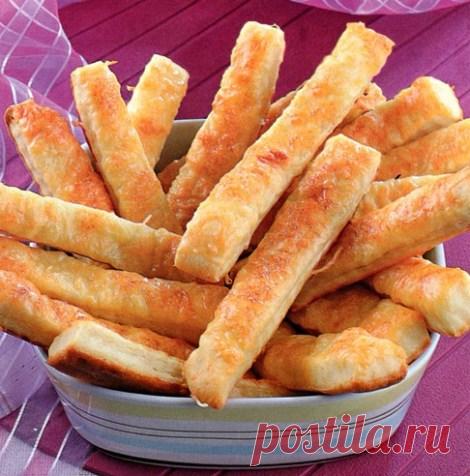 Творожное печенье палочки, маргарин. Сладкая вкусная выпечка дома.