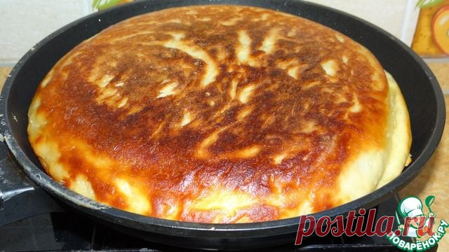 Жаренный пирог на кефире с сыром и луком - ну что тут скажешь... это объедение, это бесподобно!!!